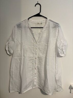 dylan White Pintuck Button-Front Blouse